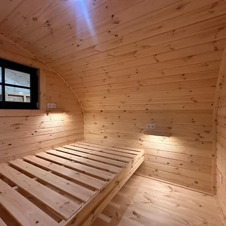 Pod Mit Bad 84 Holiday home *